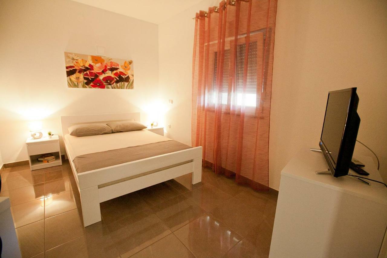 Apartman 2 Zadar Buitenkant foto