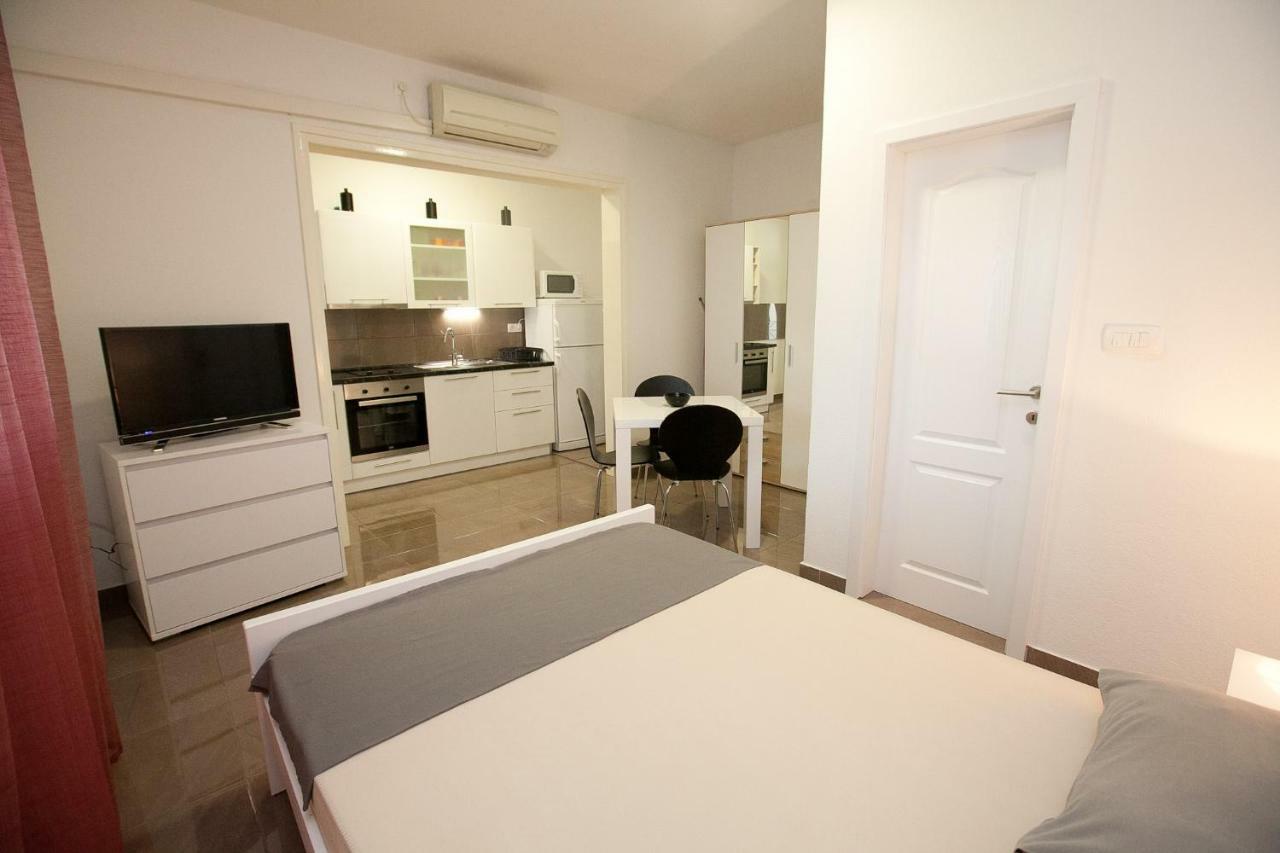 Apartman 2 Zadar Buitenkant foto